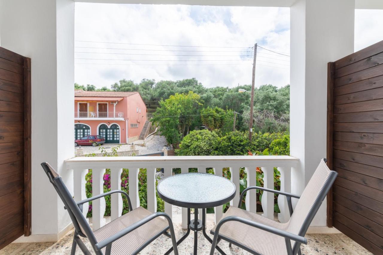 Galini Beach Studios And Penthouse Mesongi Ngoại thất bức ảnh