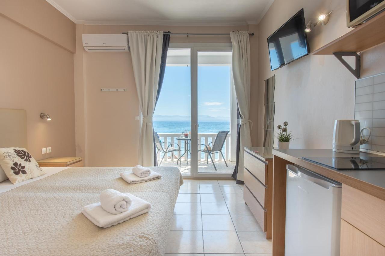 Galini Beach Studios And Penthouse Mesongi Ngoại thất bức ảnh